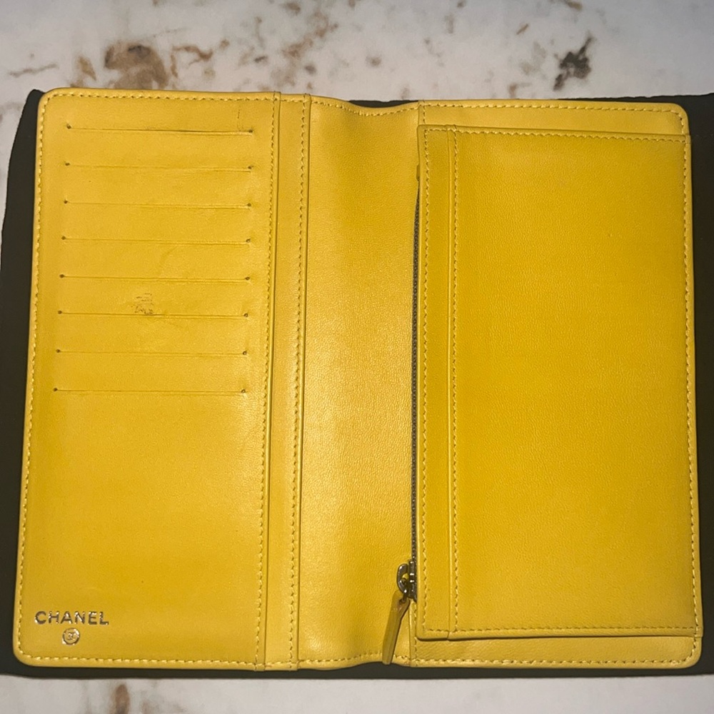 Preloved CHANEL CoCo Mark Long wallet - yellow calfskin leather with gunmetal - Picture 5 of 17